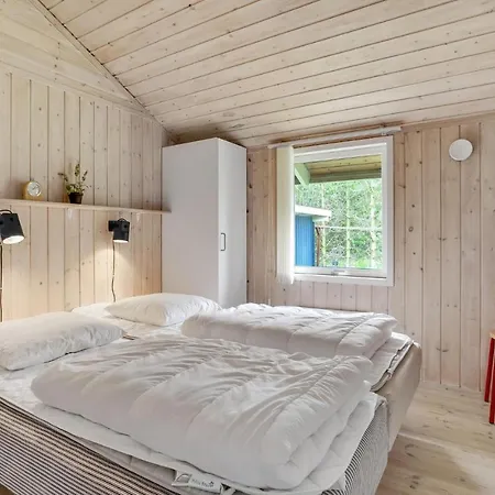 Semesterbostad 3 Bedroom Beautiful In Logstor