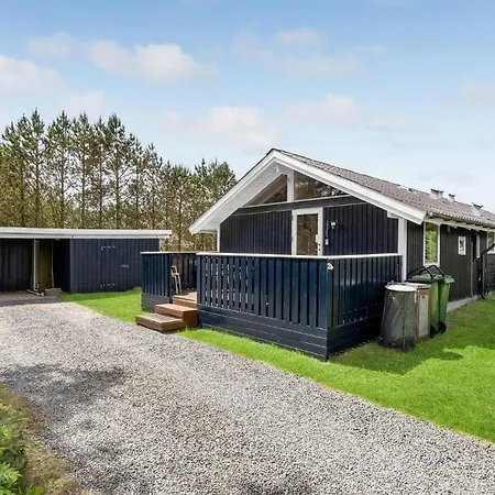 3 Bedroom Beautiful In Logstor Semesterbostad Løgsted