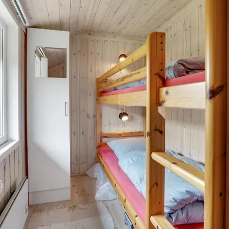 3 Bedroom Beautiful In Logstor Semesterbostad Løgsted