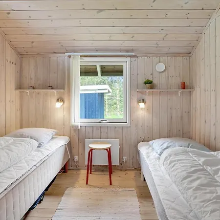 3 Bedroom Beautiful In Logstor Semesterbostad Løgsted